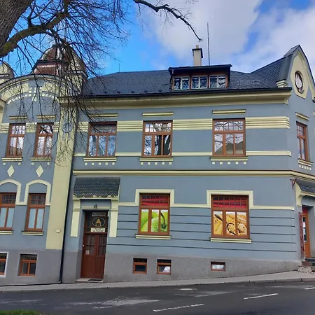 U školy Apartmán Staré Město