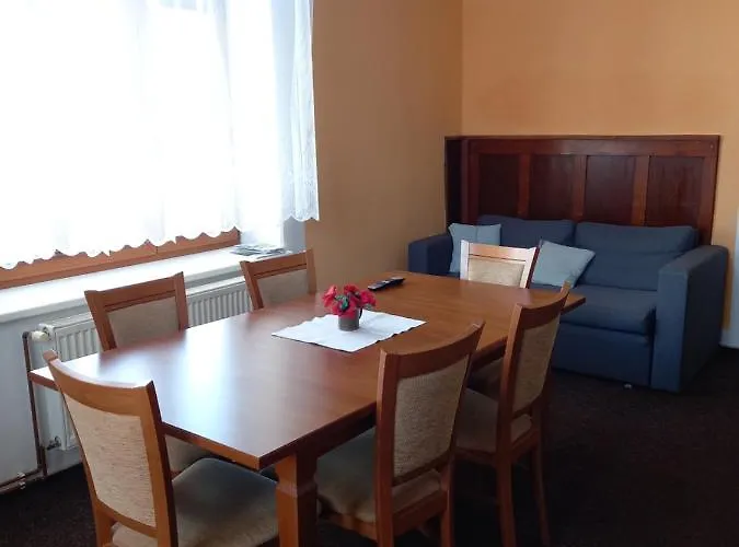 U školy Apartmán Staré Město