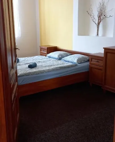 U Skoly Staré Město